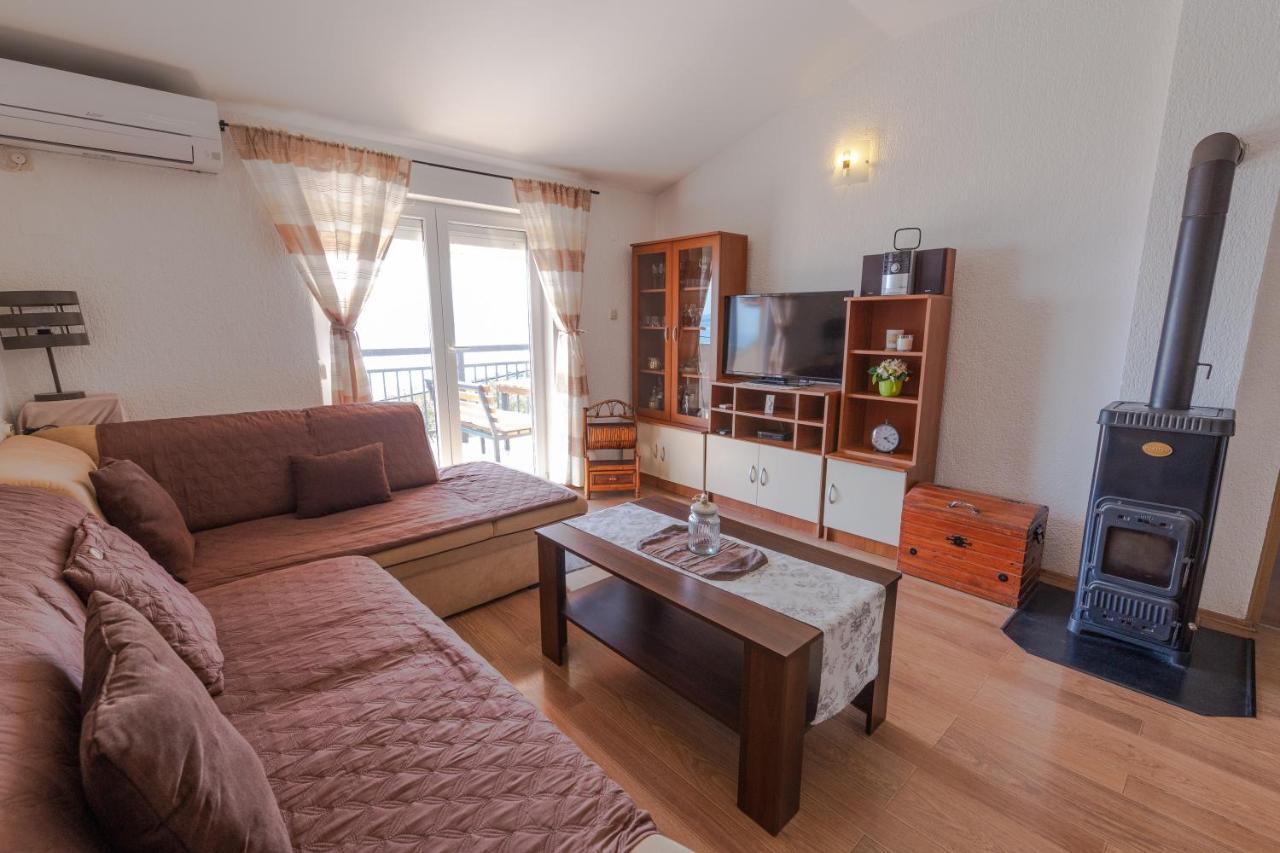 סנג' Apartman Mia מראה חיצוני תמונה