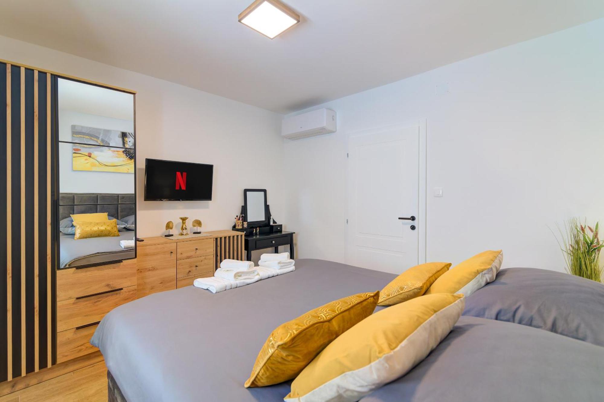 סנג' Apartman Mia מראה חיצוני תמונה