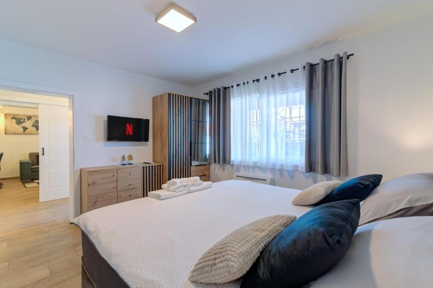 סנג' Apartman Mia מראה חיצוני תמונה