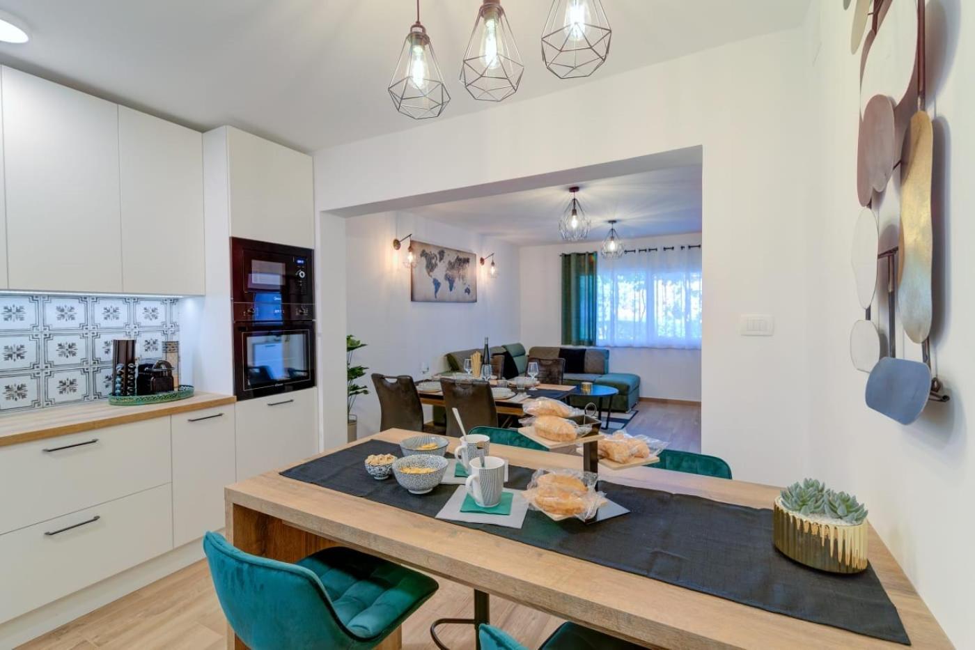 סנג' Apartman Mia מראה חיצוני תמונה